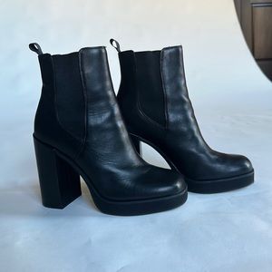 Steve Madden leather platform boots